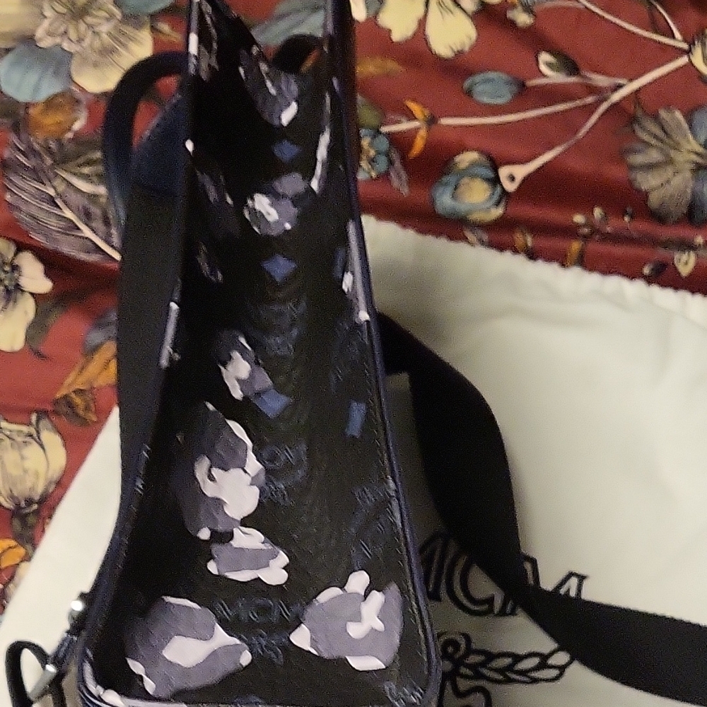 MCM Blue Messenger Bag with Adjustable Strap and Gold Hardware - Picture 4 of 10